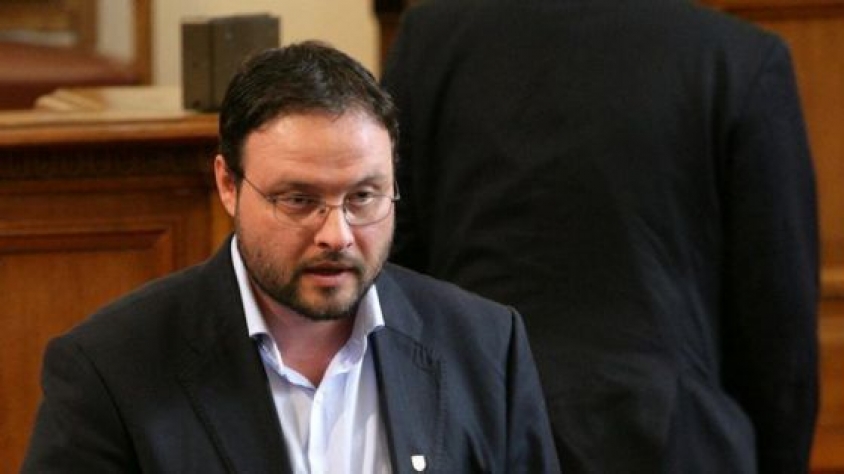 fd0649fcb9cb10a6609452f60ee8ff69_XL