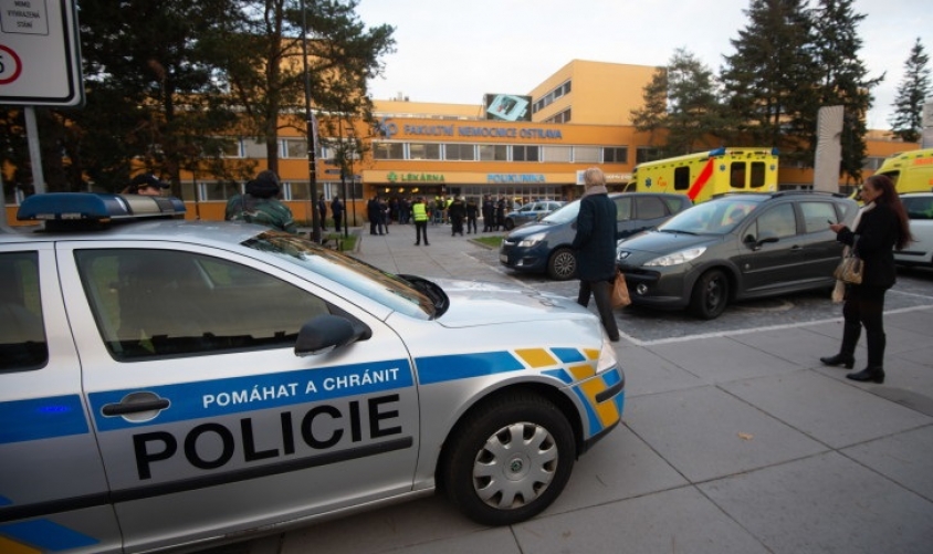 bc1f17fec7a685f210c1d85ec5bd25db_XL