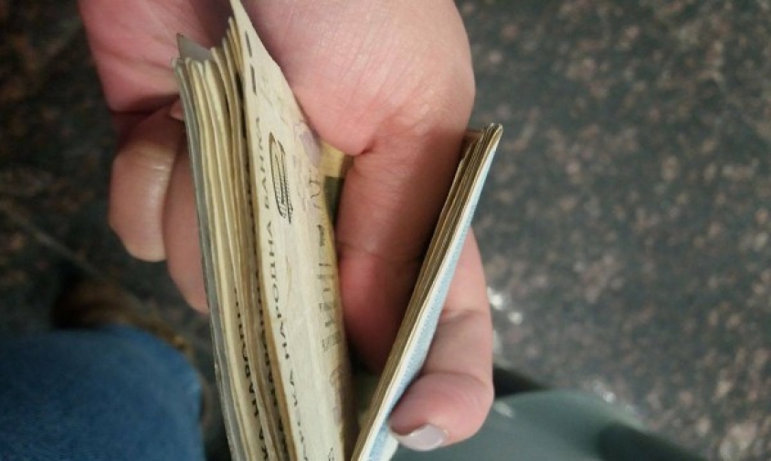 451862E6-9899-483C-A40D-12EB25CF9114