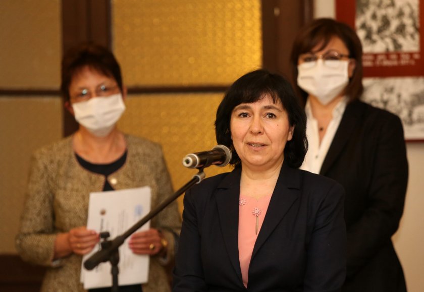 85b8147829ff7d7a5821ba7b8f857888