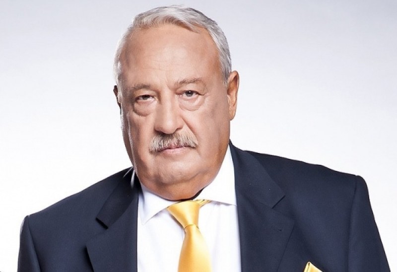 78A9C80D-5AD0-460D-8C3C-1C725D6C5E6E