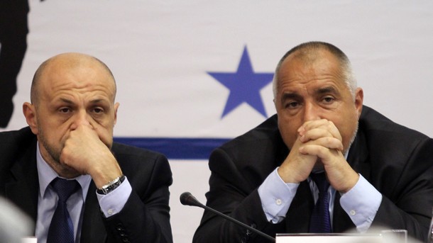 2E559B1E-BDB7-4113-A504-FC2200911401