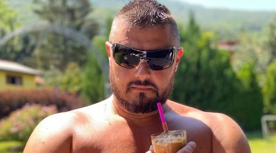 8C75FF81-763D-4836-9818-3C7C46E52E60