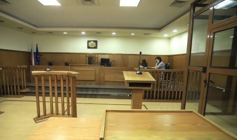 osadiha-bankerka-otkradnala-80-bona-ot-klienti-1