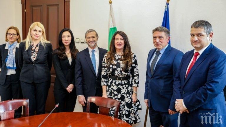 16c41ff505ca45bf802f118ab438f3ab