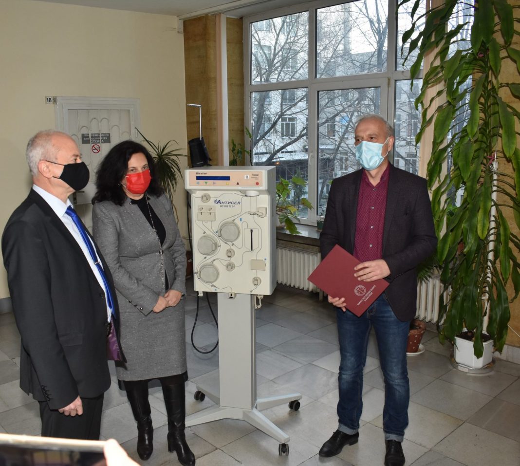 311AEE8B-7E32-439E-A698-1C6307A4ACD4