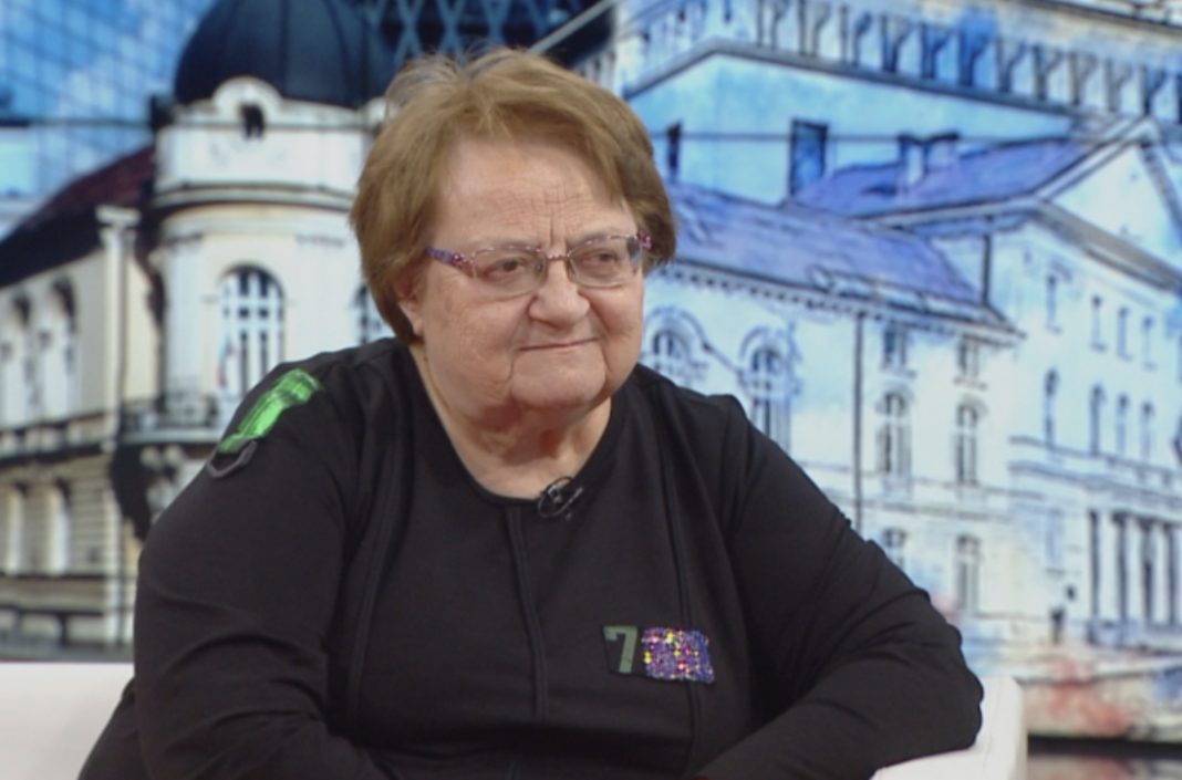 9DAAC422-35C3-4FBF-9385-F8B3CE83B08A