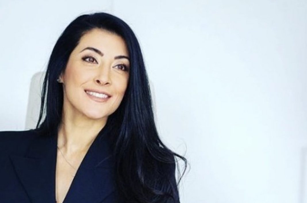 A6B2489A-5556-4A2F-9416-C41E5FF3E34D