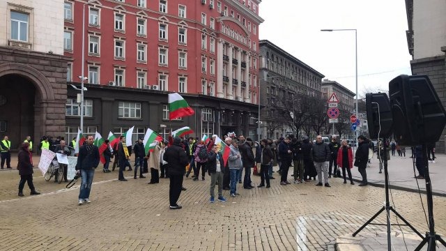 D9F93A4A-3184-4C05-9582-FB00CBFA2A9D