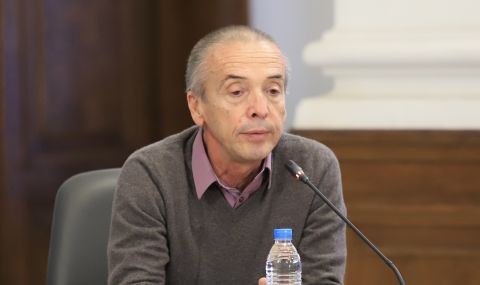 doc-mangarov-moje-da-pravite-seks-sled-vaksinirane-ako-ste-mojeli-i-predi-tova-1