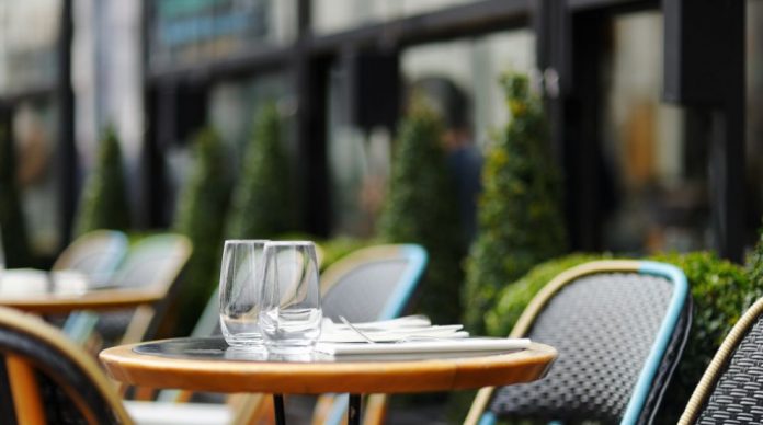 prazni-zavedeniya-696x388