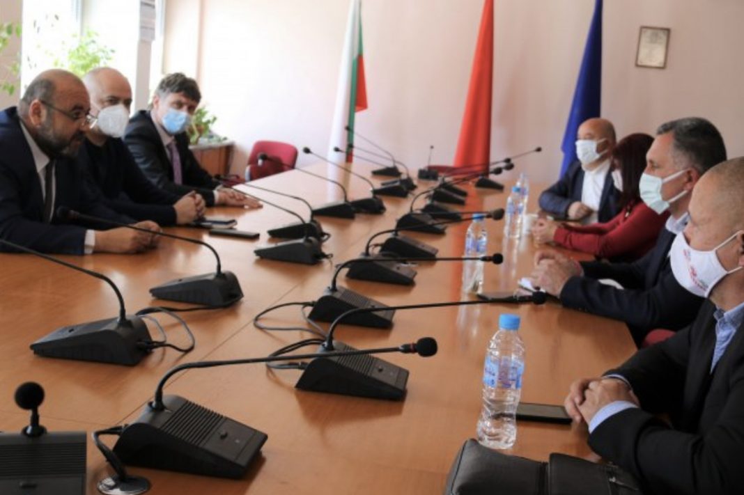 4FEADDF0-E380-4D14-9C05-F6C9D081A842