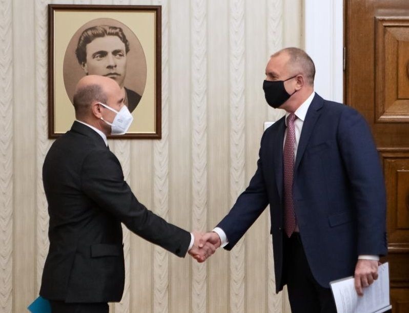 61DD512A-8719-4D2C-8B1E-B9DAD8F1FFDD