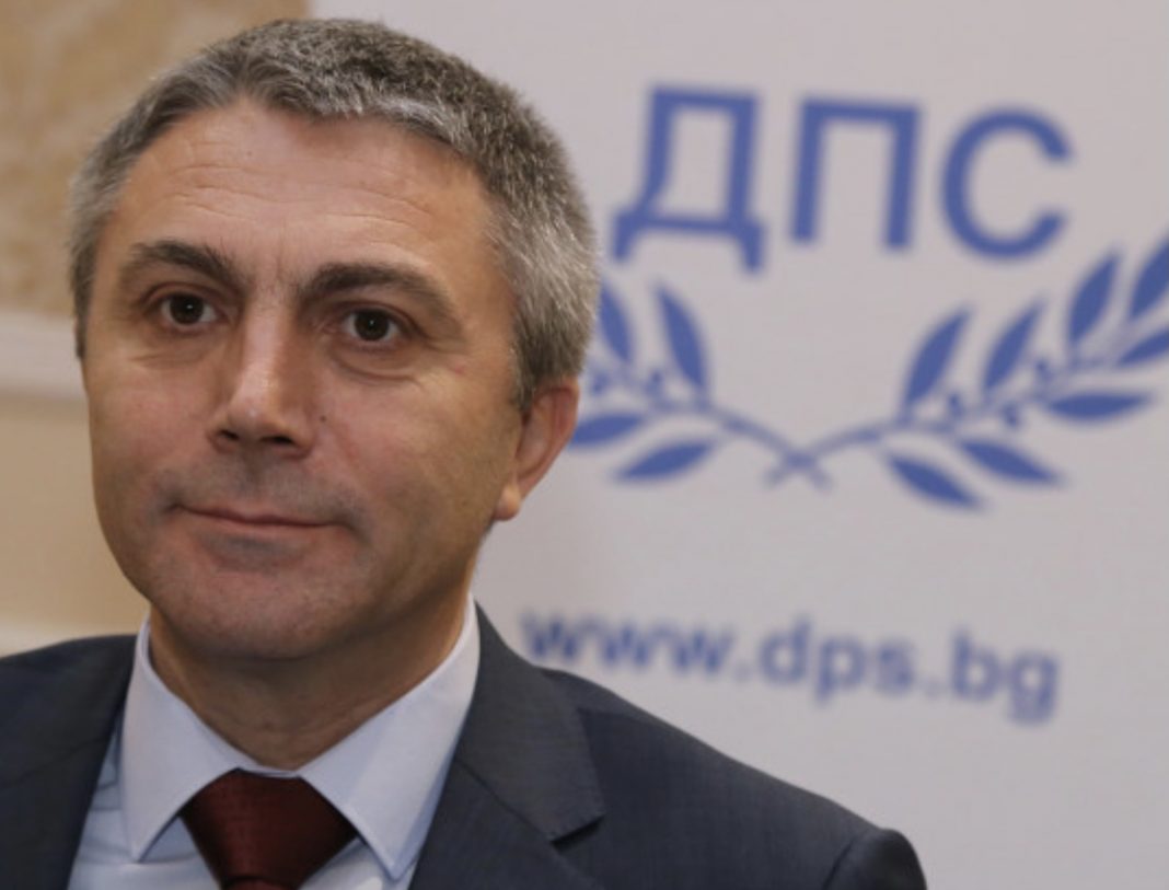 ACBCEA3B-B742-444A-8CD4-38244BE7C299