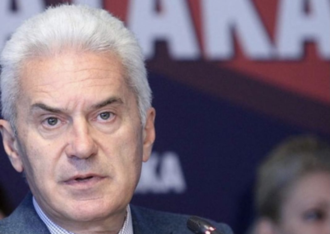 F96CDEBD-3417-4551-940C-F58E169D8A6D