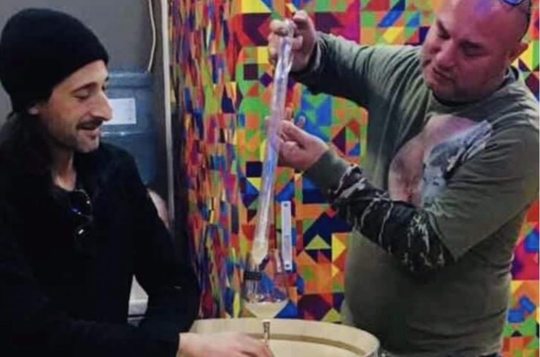 4A3810FB-D29D-4ABE-8667-265CC041F32E