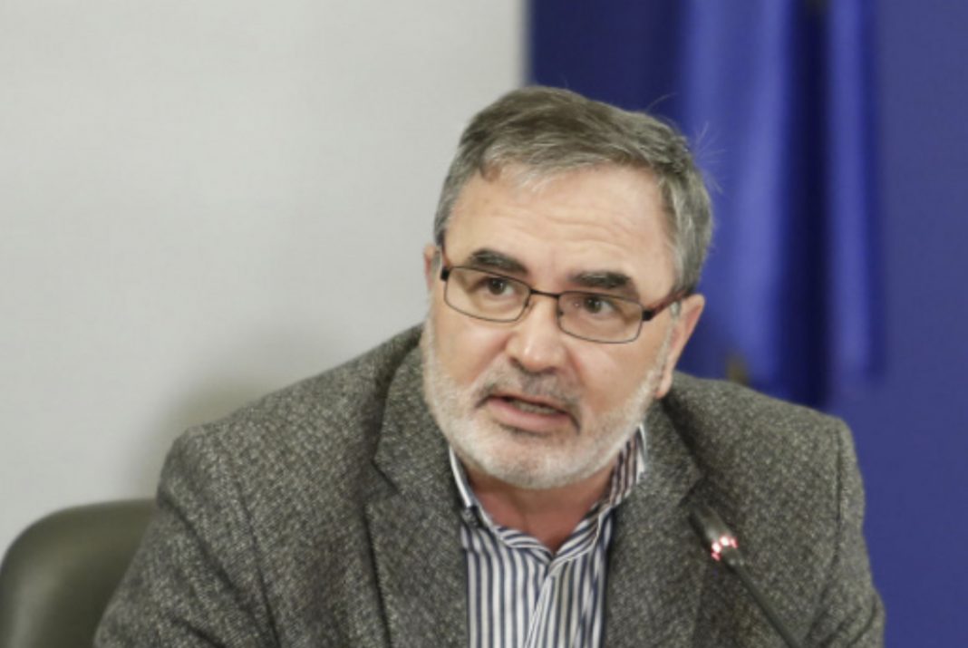 76BA669A-1D96-4F9B-B9D6-636C4A3792DE