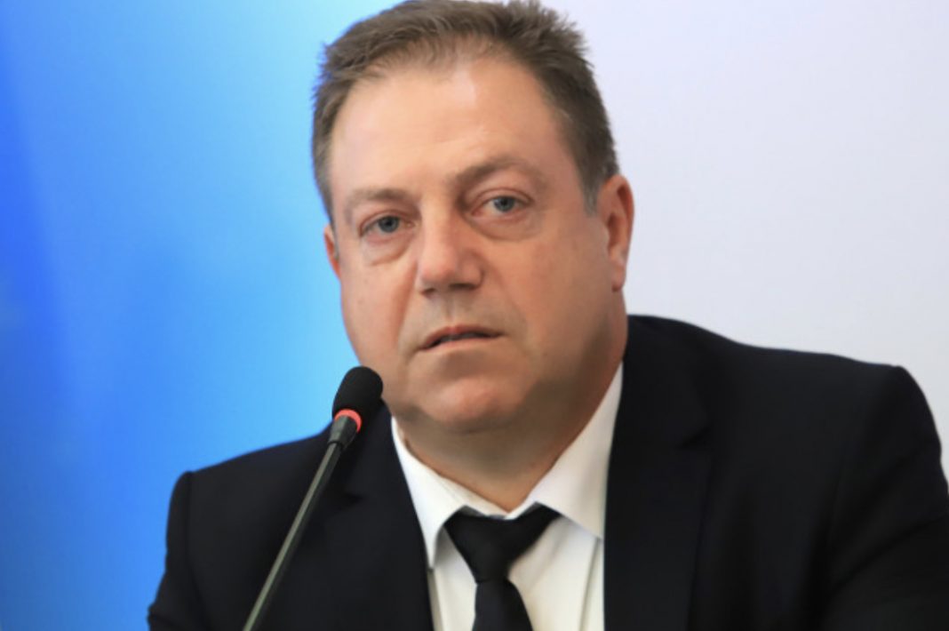 798E1FBA-FE5E-477D-9A16-5692AEF4D7BC