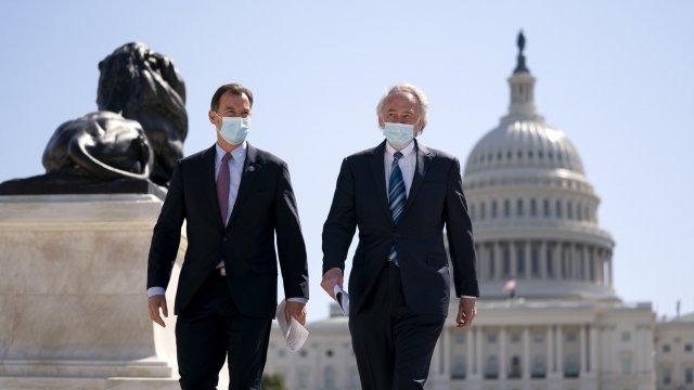 C304E981-5288-4889-9004-AC7DEB280734