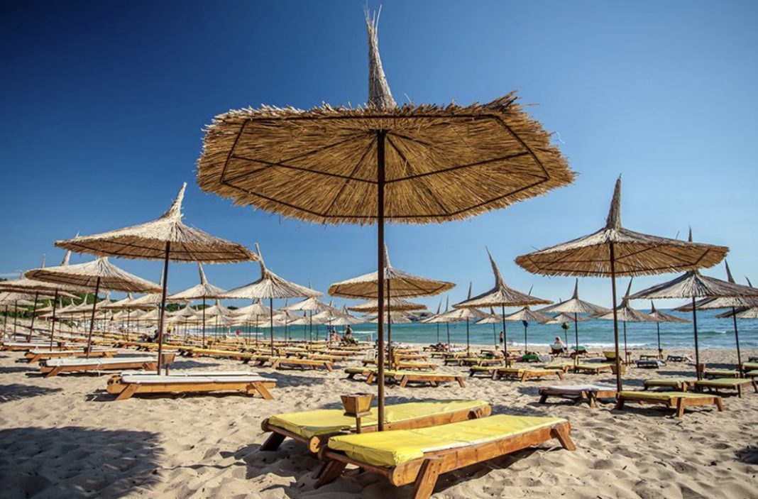 CCD1F543-5BF2-4EE8-91FE-A243798F2E52