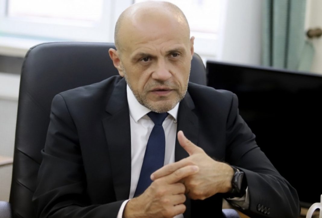 CDC4A9A2-C780-4D37-ADDC-ECA510315D6D