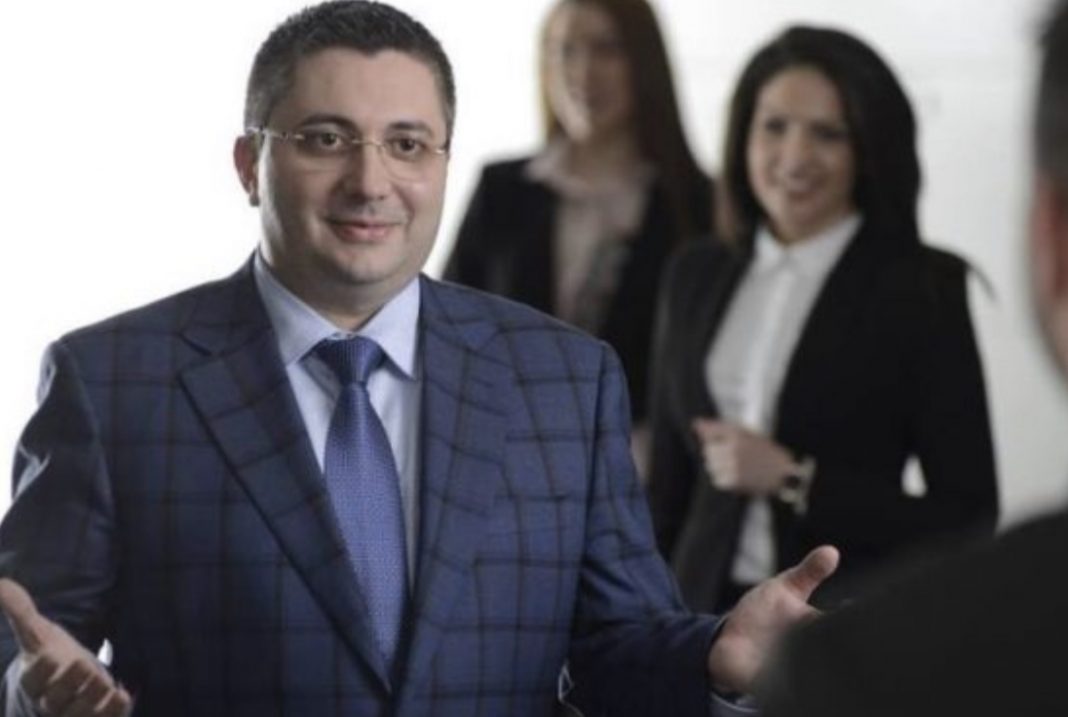 DEDD2773-C694-42AD-A9F9-D9197D86003A