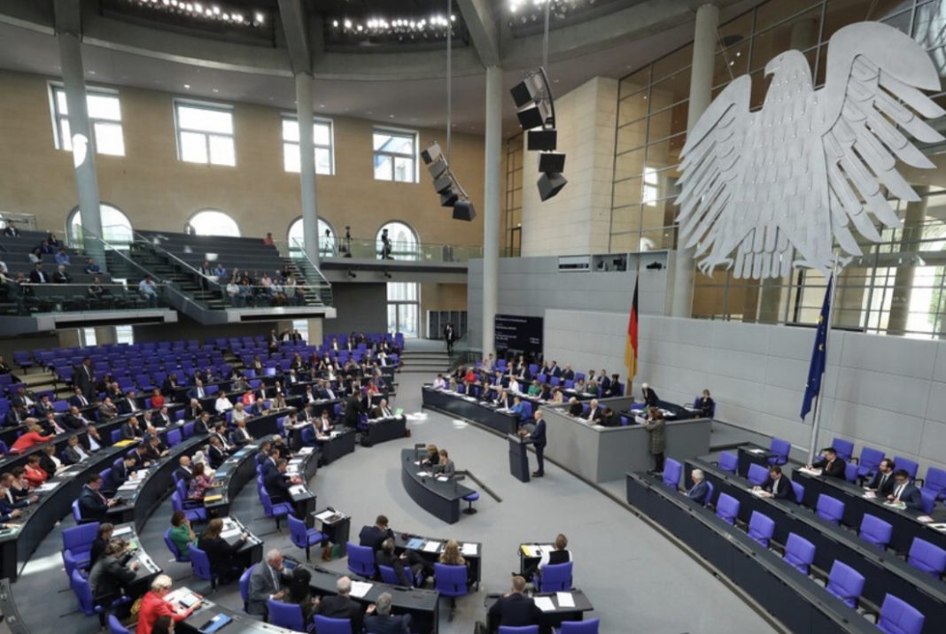 E370D787-4AC6-4013-A57C-BAC31C2A2628