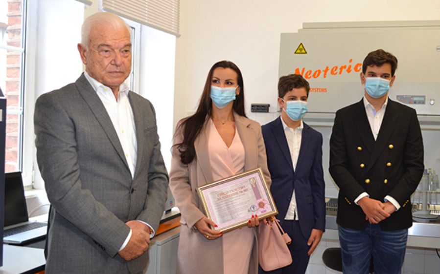 Screen Shot 2021-04-28 at 16.07.15