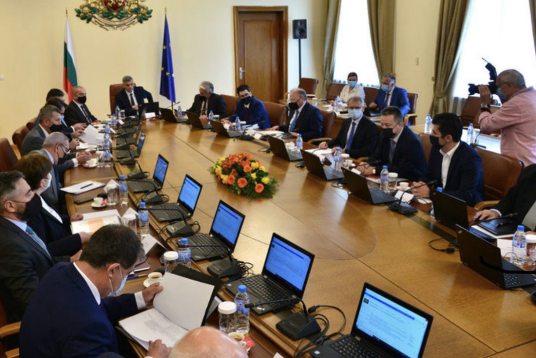 049E1AF3-7AB8-4804-8135-171EBACE4E7B