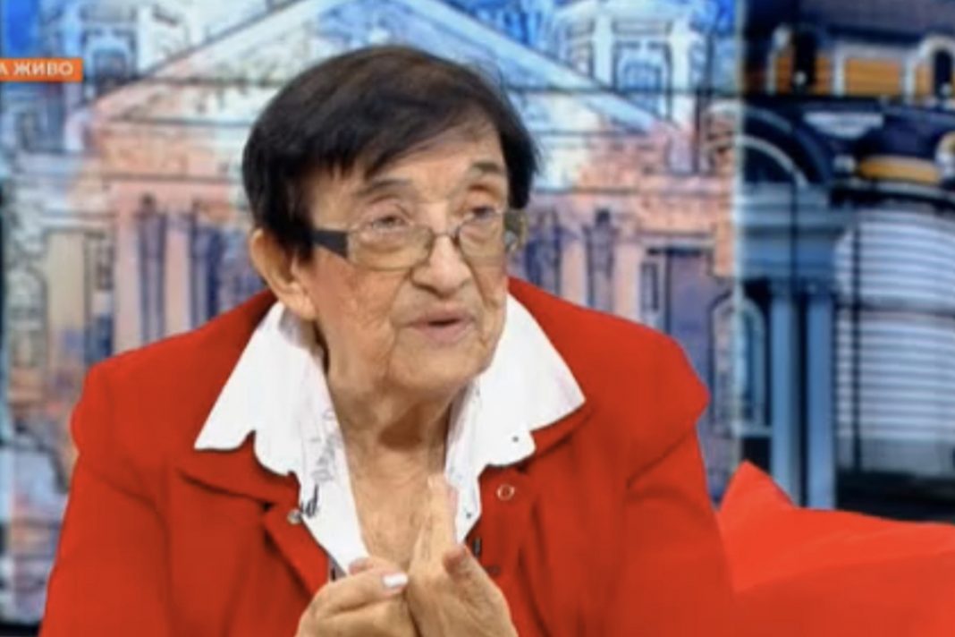 3A1F9840-A0C8-4EE9-90E2-1266EDC0BB06