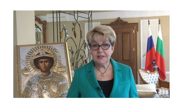 43728c3ee0acd225ce432ce682bec11c