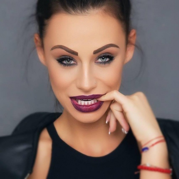 5954BA21-E6CF-405B-A973-000EBDF2DE31