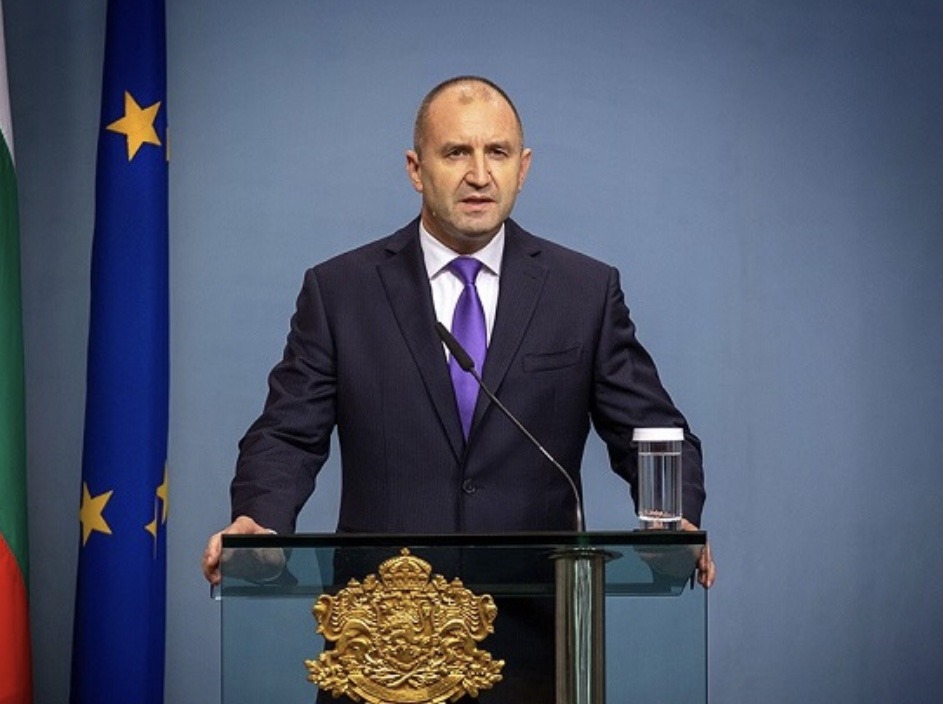 ABBDC014-5A96-4726-85CE-8C00E2F83E87