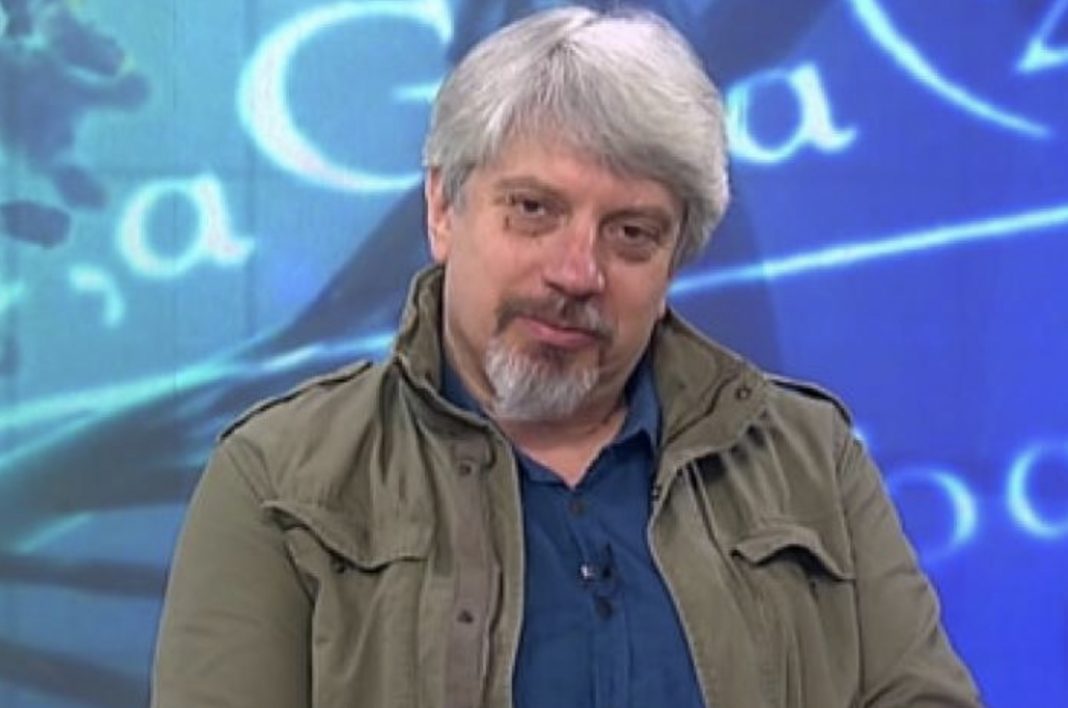 FFDB1C4C-67D7-465B-A5FE-DBF6C9EBCE47