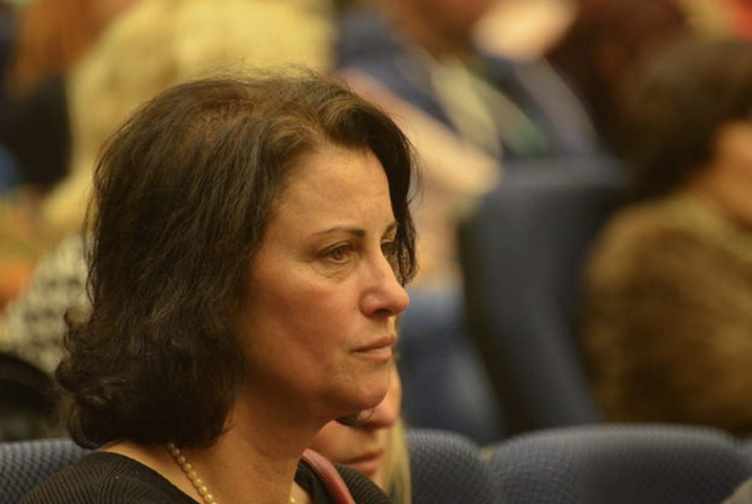 15EC6127-66F2-46FC-B78B-CDCE510315CD