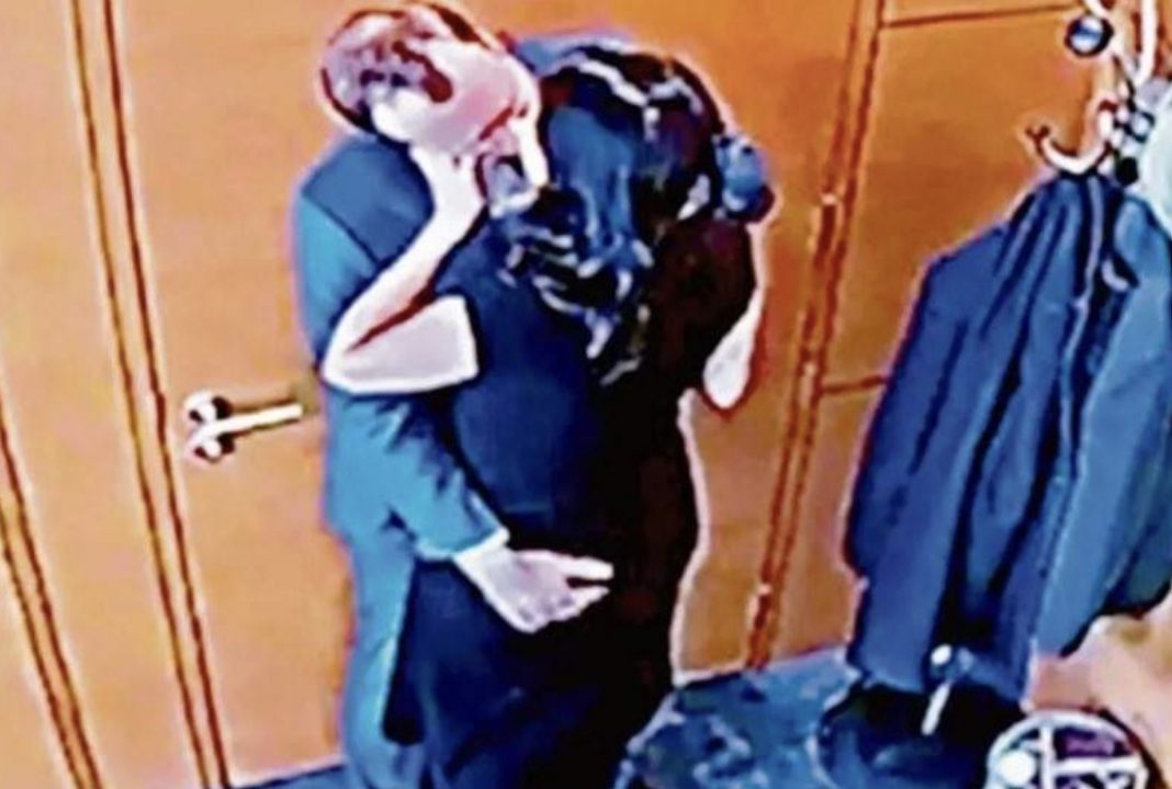 19A42881-F04E-466E-9CB4-CE901819F574