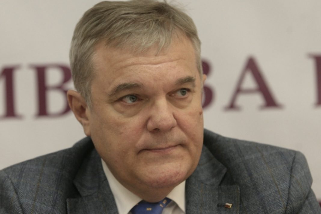 249D080C-6CFF-4A39-9F77-453FF63BFA01