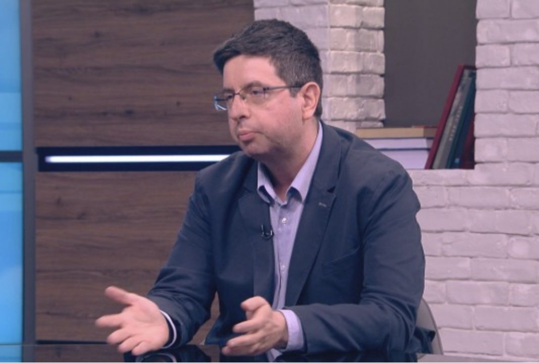 31A75B55-566C-42F4-BF68-8DA39A5AE082