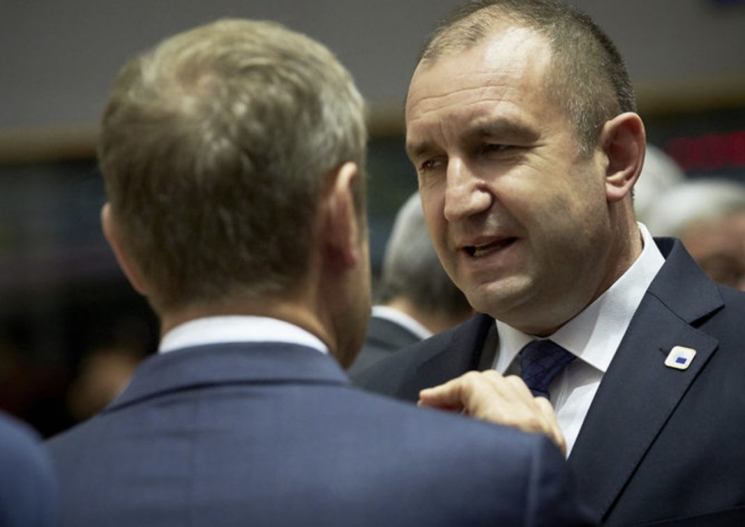 683A081B-CAAB-4B4A-A4D2-E30137E2FBE2