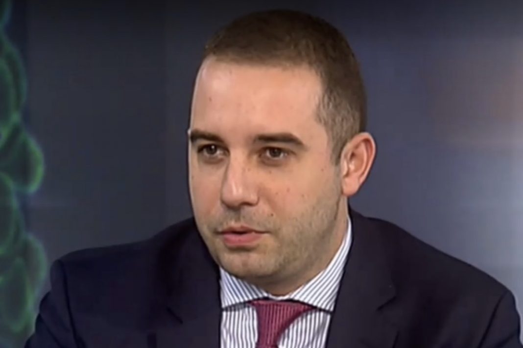 9FAE9E97-B673-496D-A379-6616559777C5