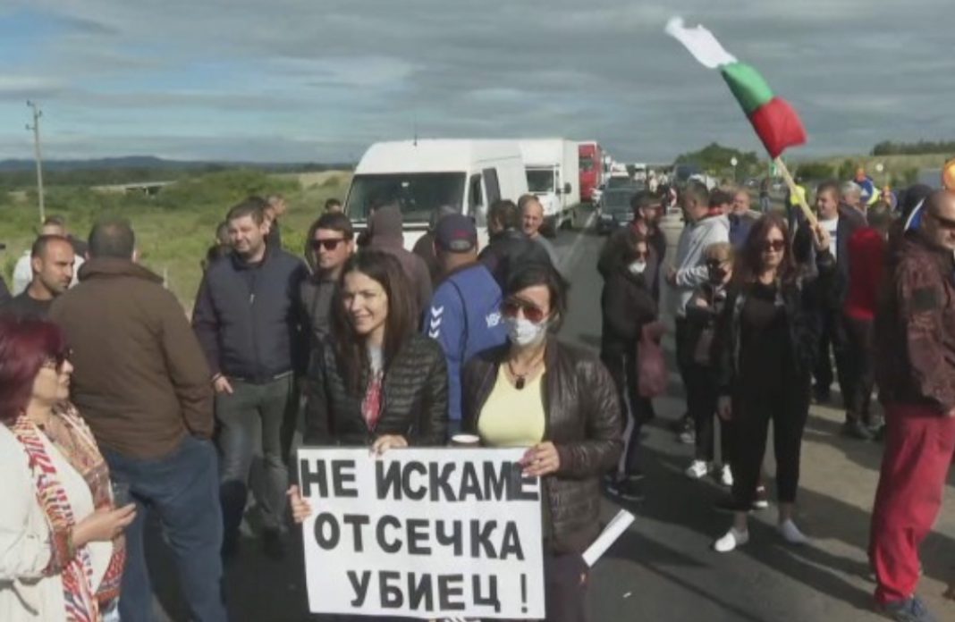 F3C54E19-BB48-46AD-8F93-F5E29ADDC3BD