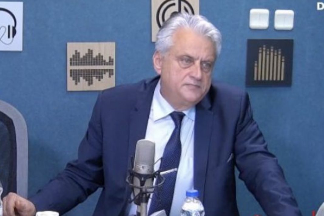 3E3B098C-CA41-4873-811D-DA36B19EF28E