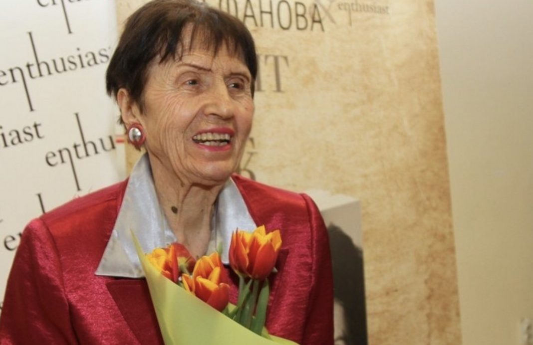 8F90F477-51DB-46AA-97E6-BD61E094664E