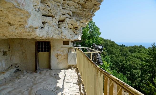 655-402-aladzha-manastir