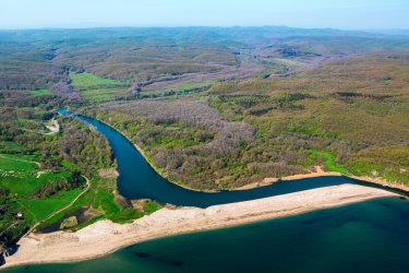 fe031312c76543af2e3c9fd5f0a4704d