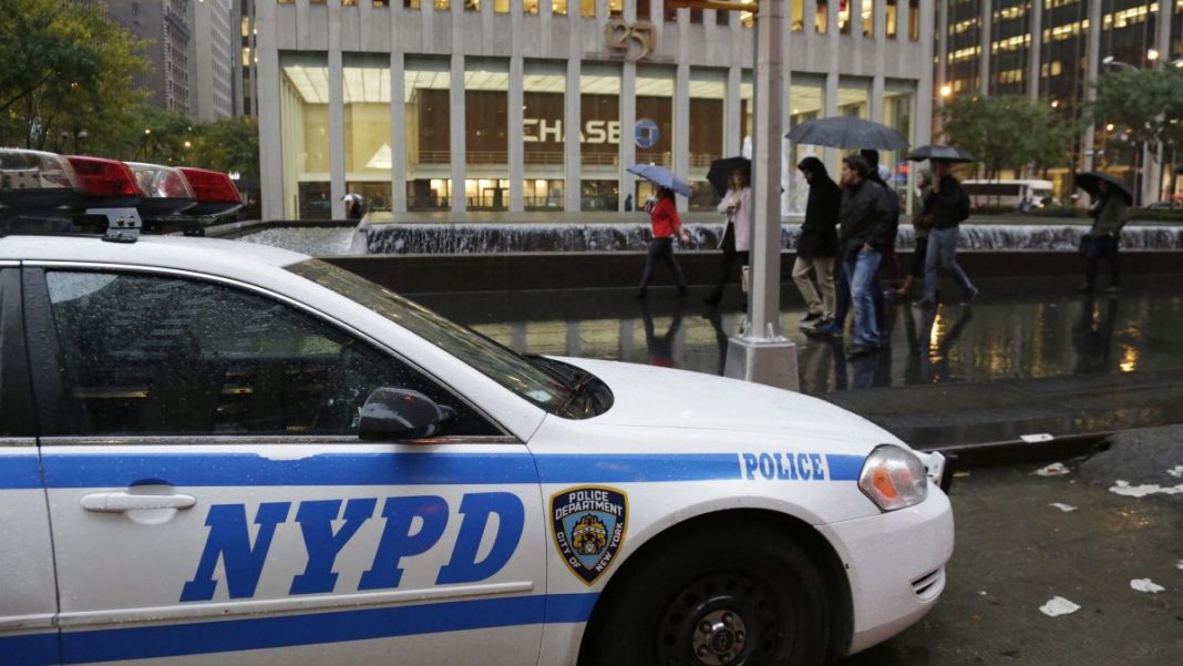 jena-oglavi-policiata-v-nu-iork-1