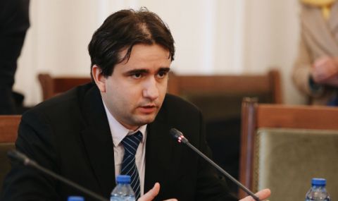 bojanov-po-vajno-e-da-svarshim-rabotata-po-elektronnoto-upravlenie-a-ne-kakvo-e-poharcheno-predi-nas-1