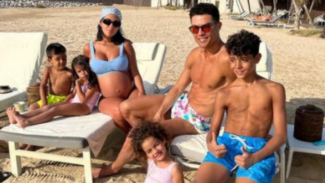 eto-kak-otbelazaha-sveti-valentin-ronaldo-i-djordjina-1