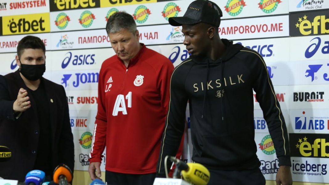 bivsh-trenyor-na-cska-iska-da-privleche-napadatel-ot-kluba-1