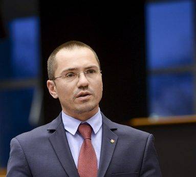 admin-ajax-7_4713629542407231774_big